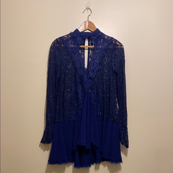 Free People blue blouse . Size S - Picture 3 of 10